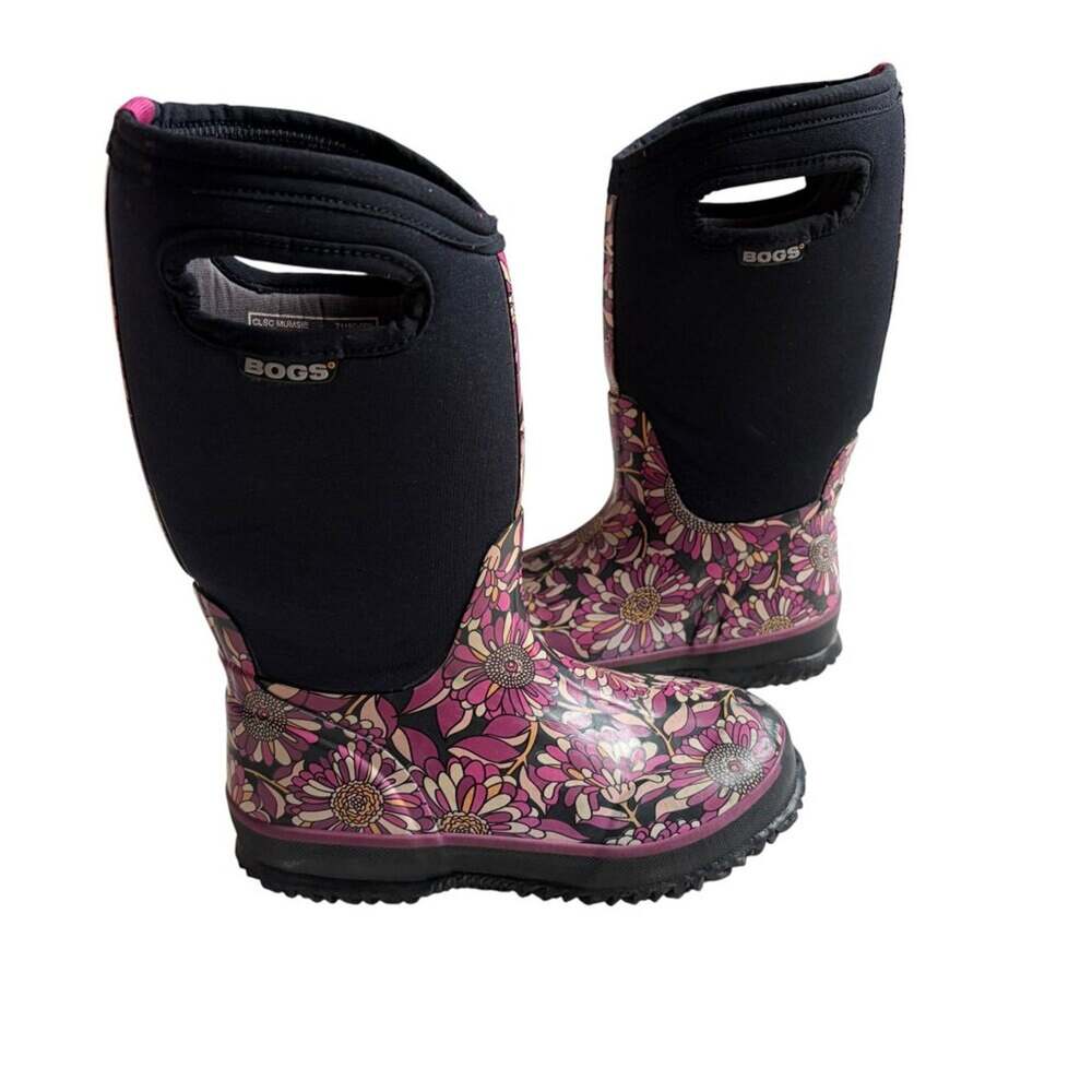Bogs Kids Classic Mumsie Boots (Black with Purple Floral Print) - Size 2